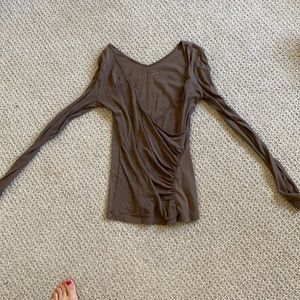 Three Dots low cut top